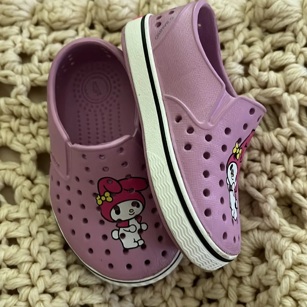 Native My Melody water shoe infant size 4